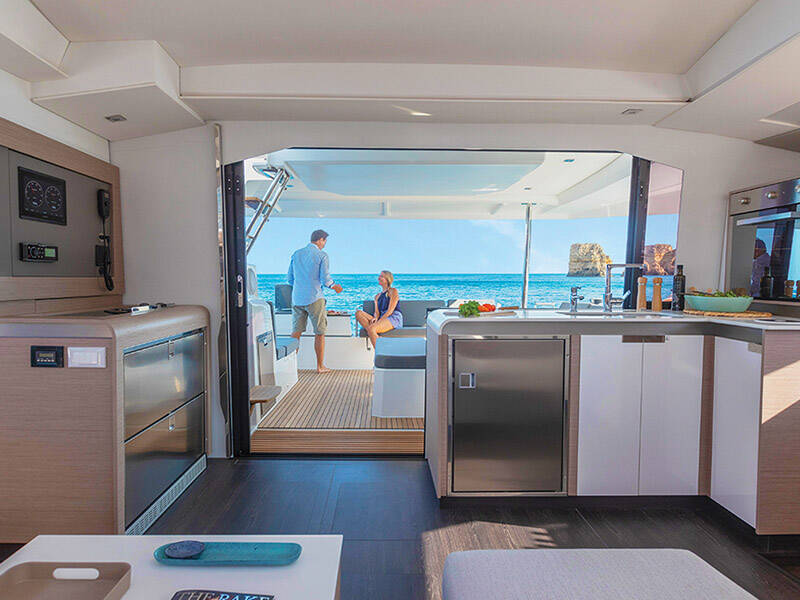 Catamaran Fountaine Pajot Elba 45 Alize