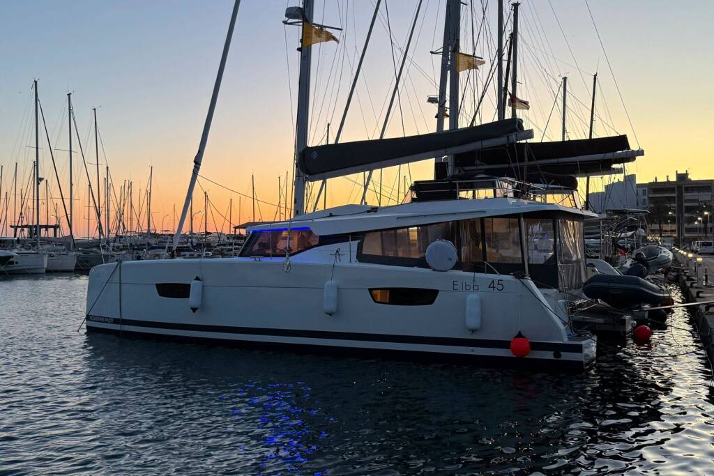 Catamaran Fountaine Pajot Elba 45 Yara