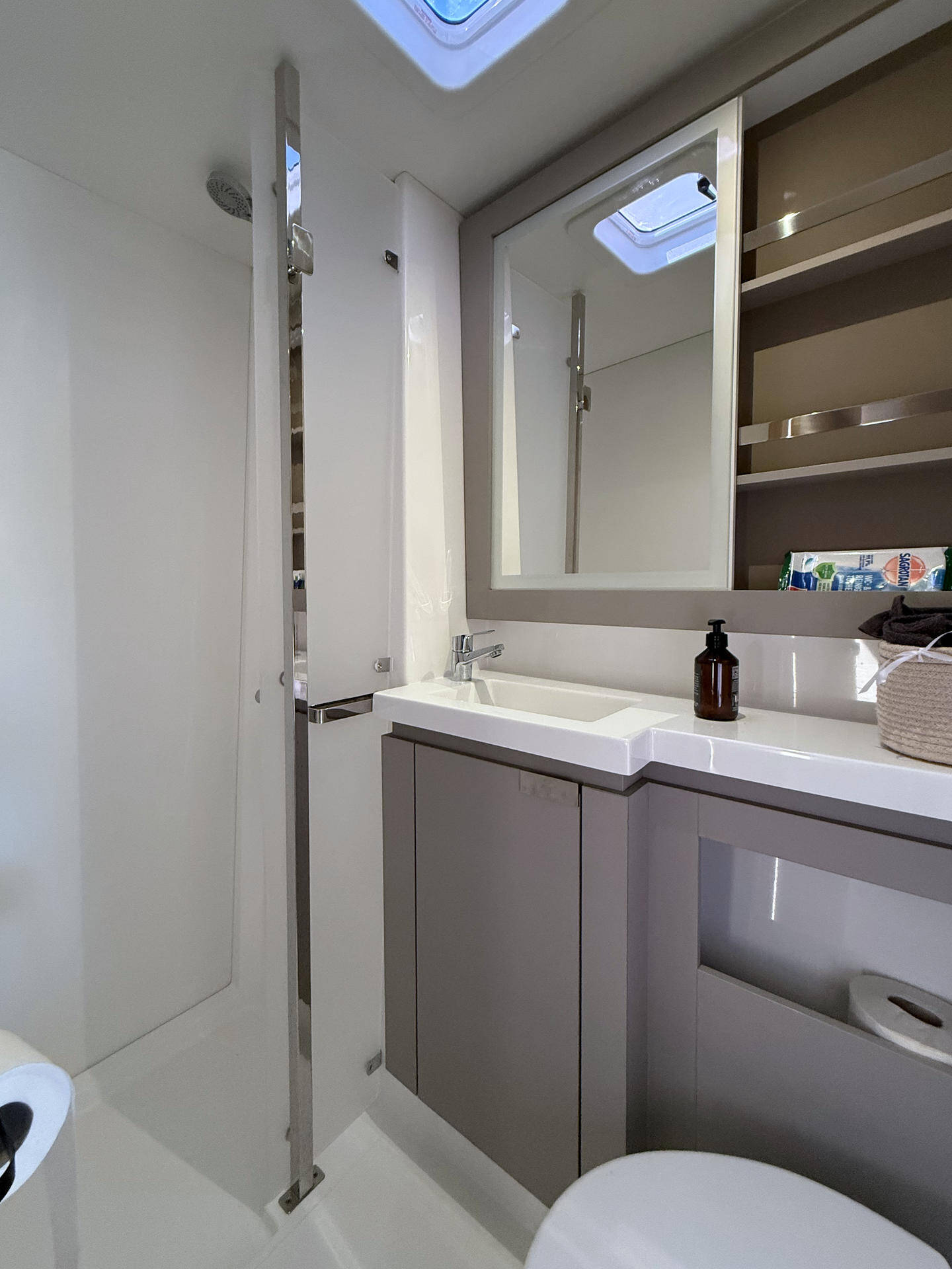 Catamaran Fountaine Pajot Elba 45 Yara