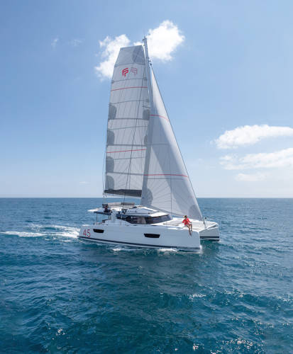 Katamaran Fountaine Pajot Elba 45 Caramita