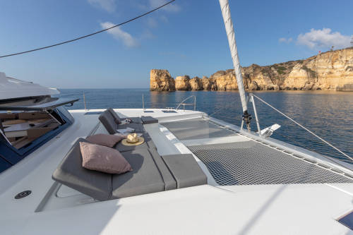 Katamaran Fountaine Pajot Elba 45 Caramita