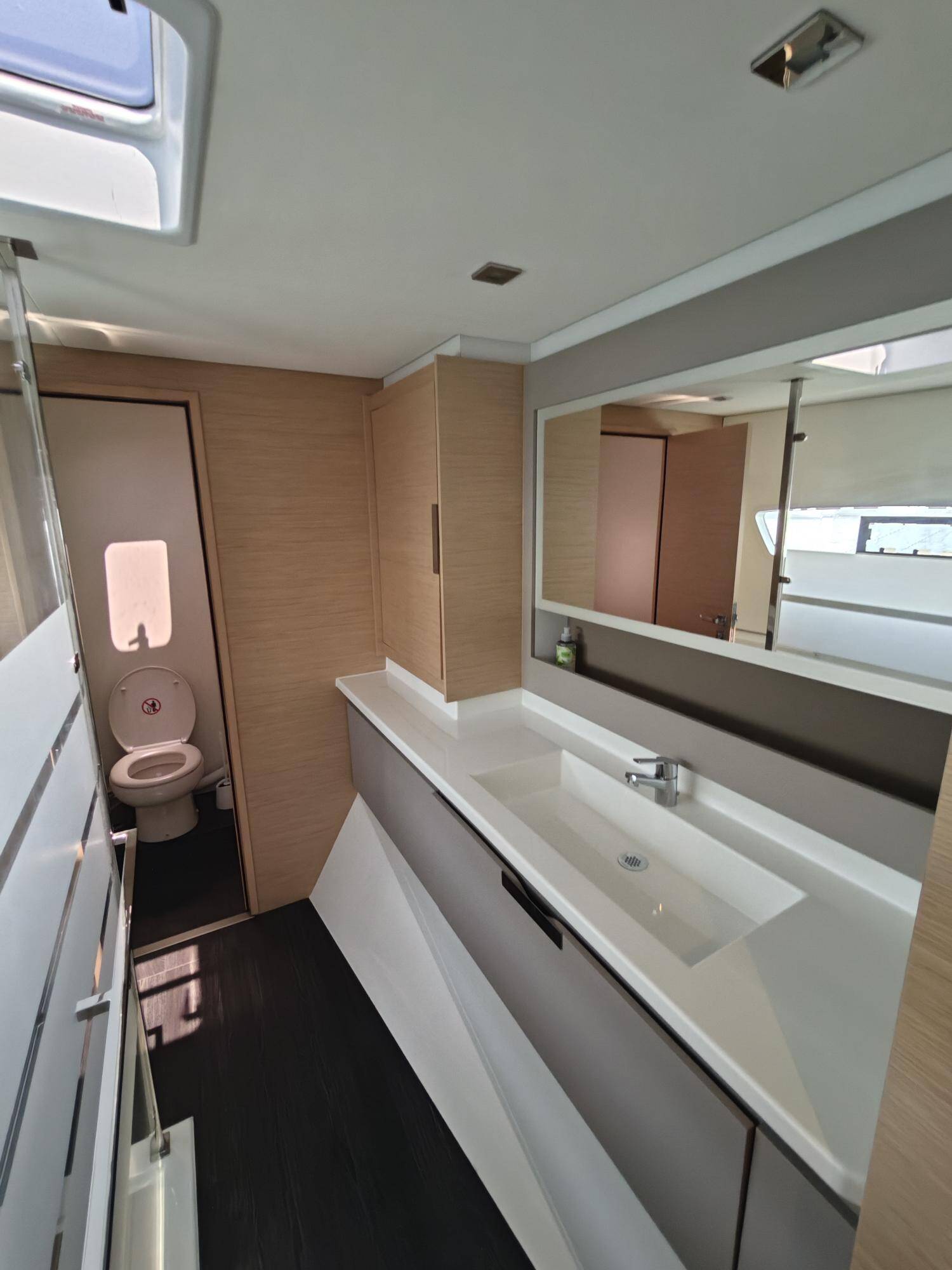 Catamaran Fountaine Pajot Elba 45 Caramita