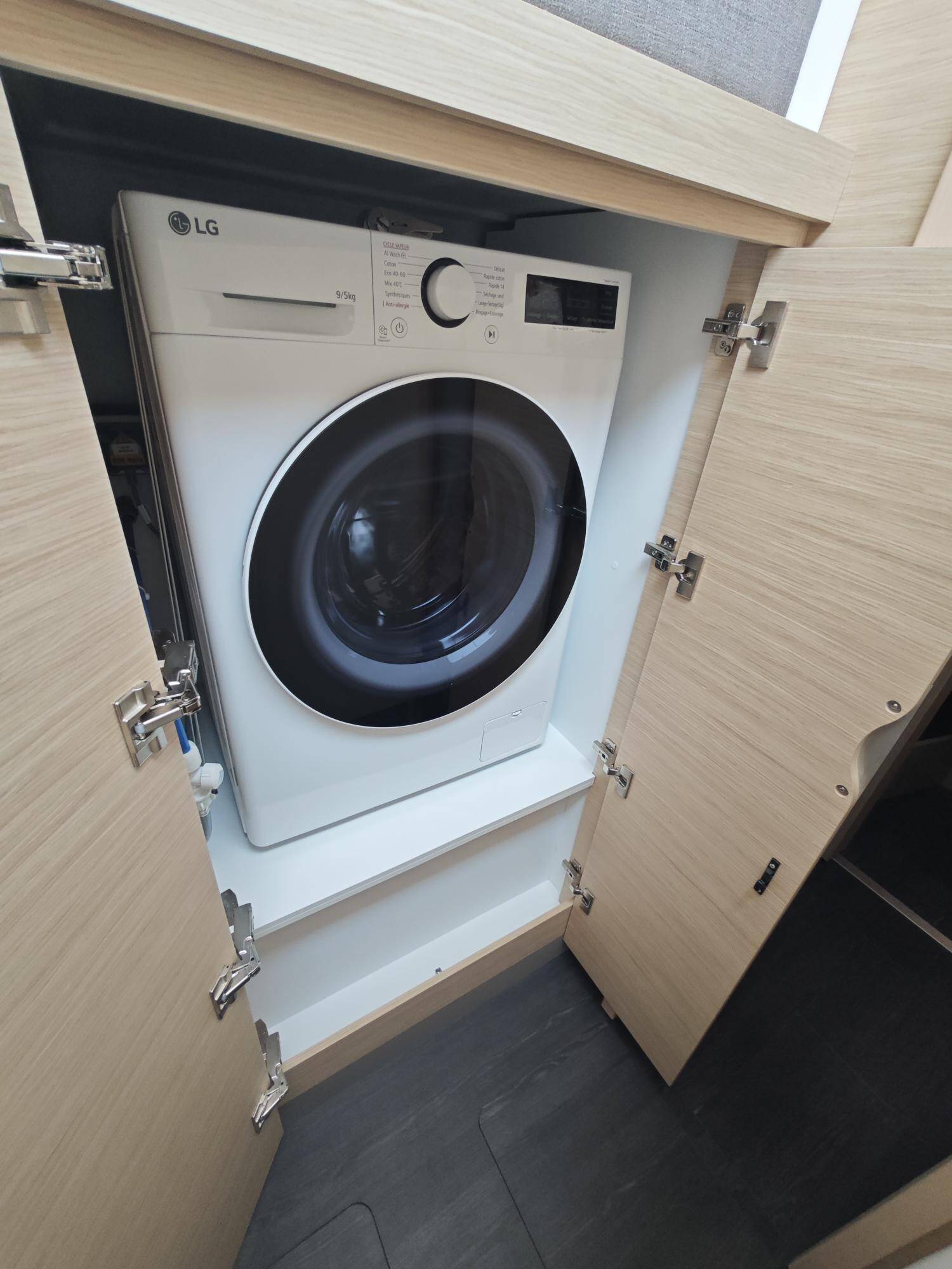 Catamaran Fountaine Pajot Elba 45 Caramita