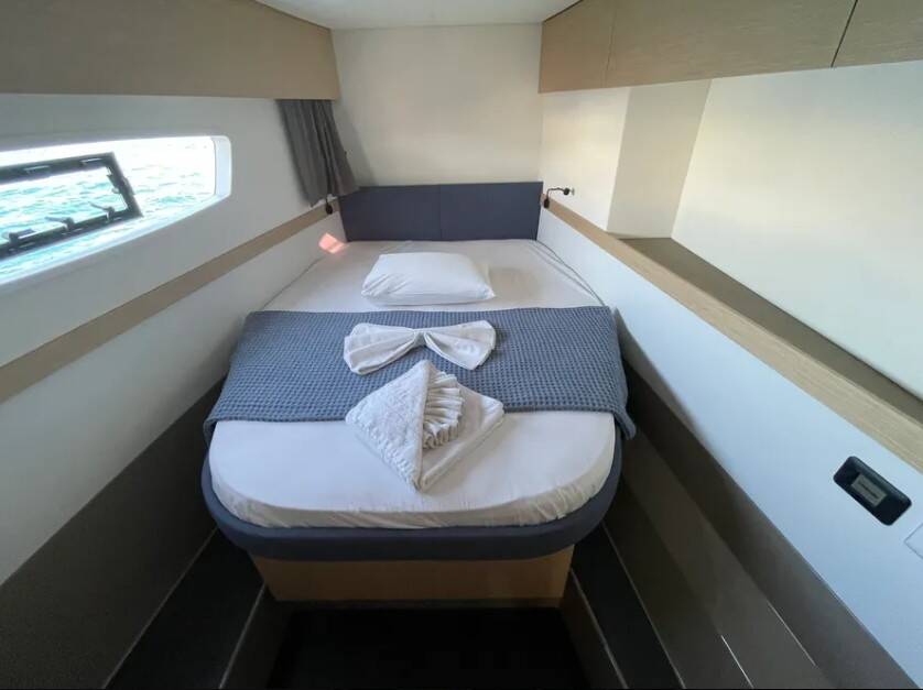 Katamaran Fountaine Pajot Elba 45 Alexandra III