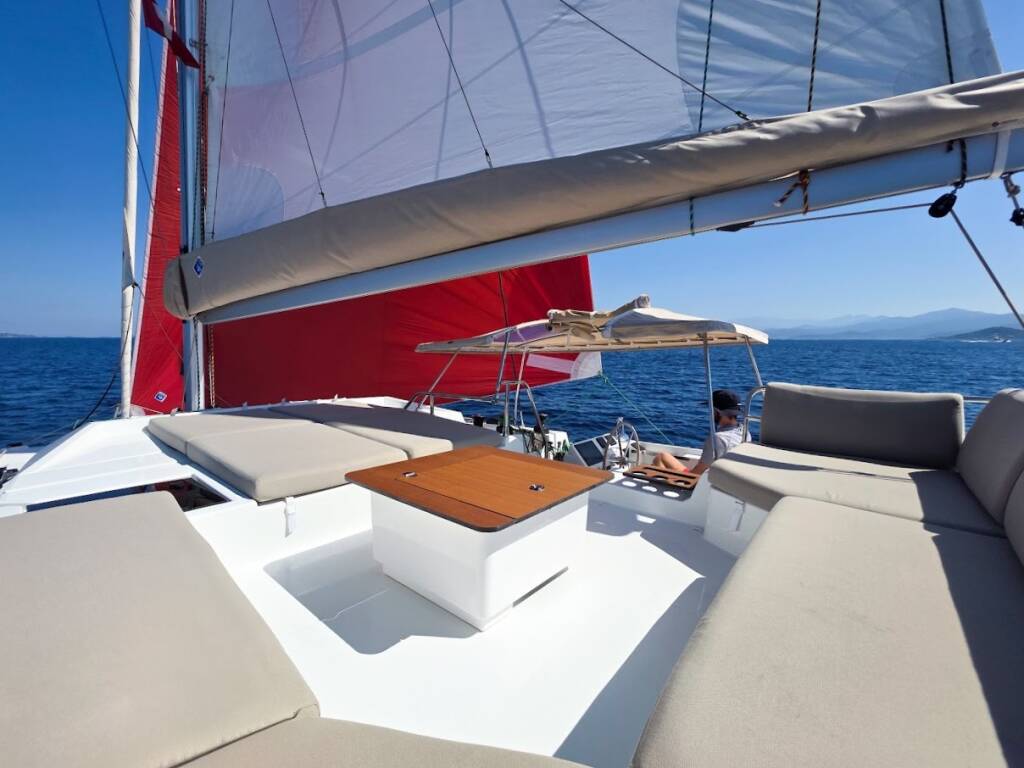 Catamaran Fountaine Pajot Elba 45 Fugu II