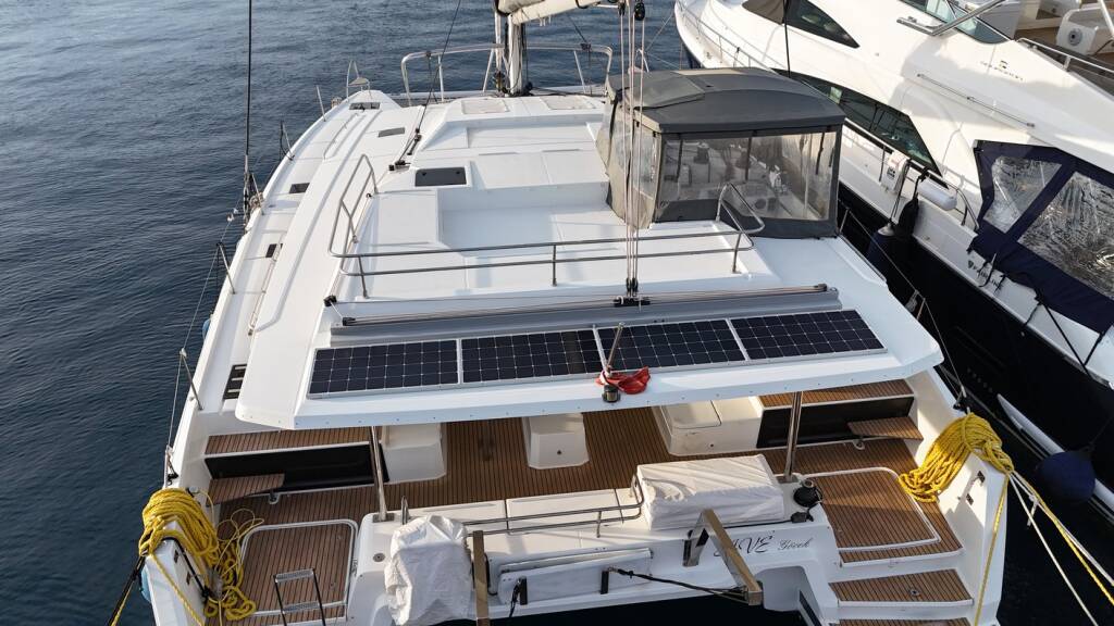 Catamaran Fountaine Pajot Elba 45 Ave