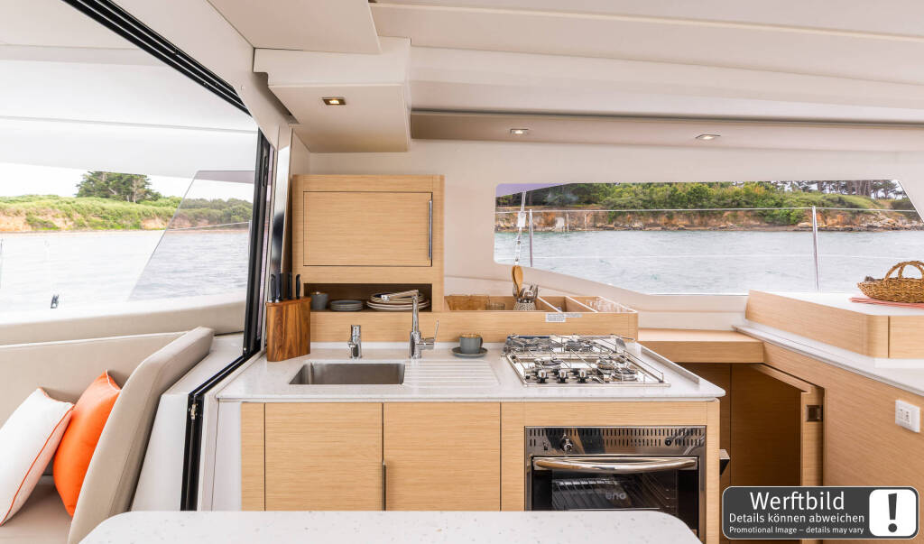 Catamaran Fountaine Pajot FP 41 Maesto 3 Gin Mar