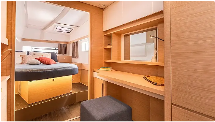 Catamaran Fountaine Pajot FP 41 Quatuor 4 Montague