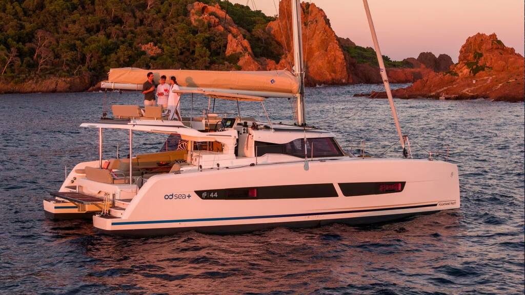 Catamaran Fountaine Pajot FP 44 Quatuor Agios Paisios