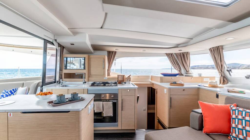Katamaran Fountaine Pajot FP 44 Quatuor Simba