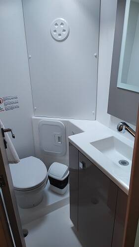 Catamaran Fountaine Pajot Isla 40 Blue Orion