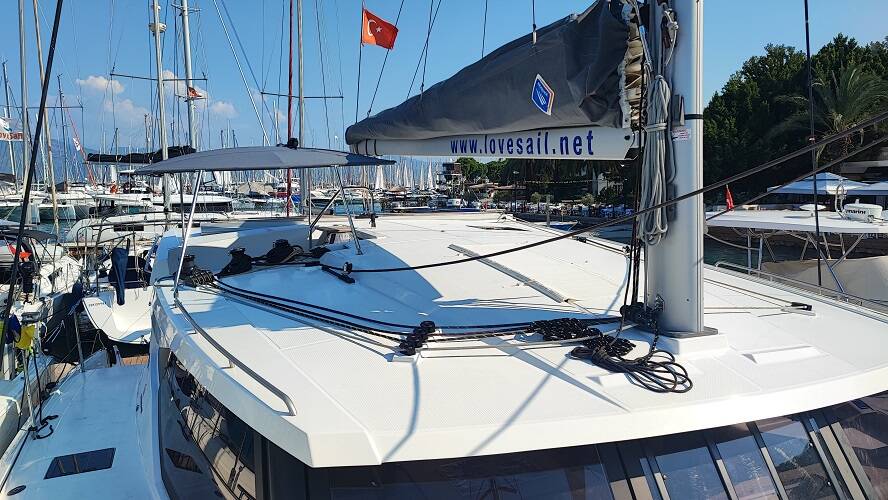 Catamaran Fountaine Pajot Isla 40 Blue Orion