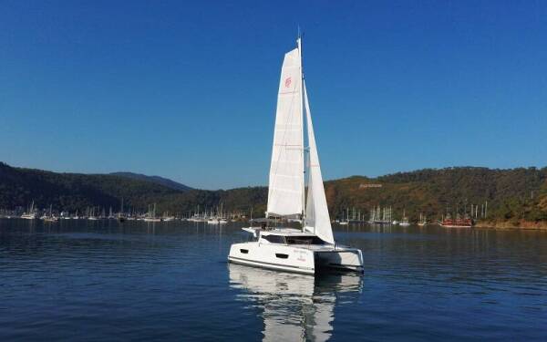 Fountaine Pajot Isla 40 Blue Orion Fethiye, Yacht Classic Hotel Marina