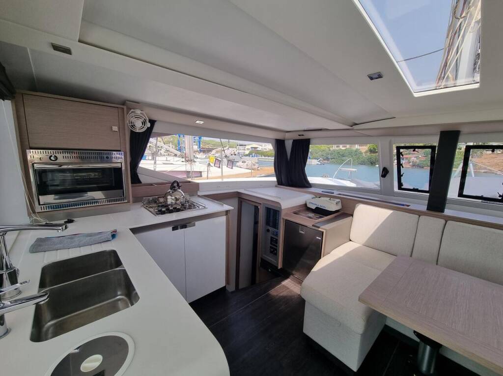 Katamaran Fountaine Pajot Isla 40 Joy