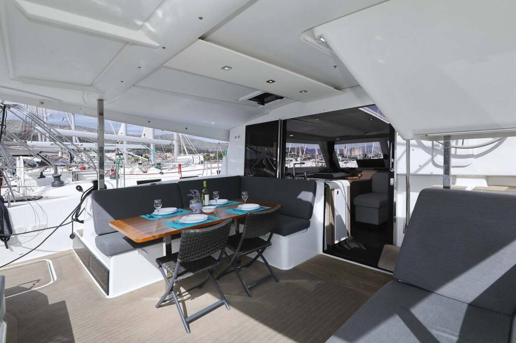 Katamaran Fountaine Pajot Isla 40 Chilli