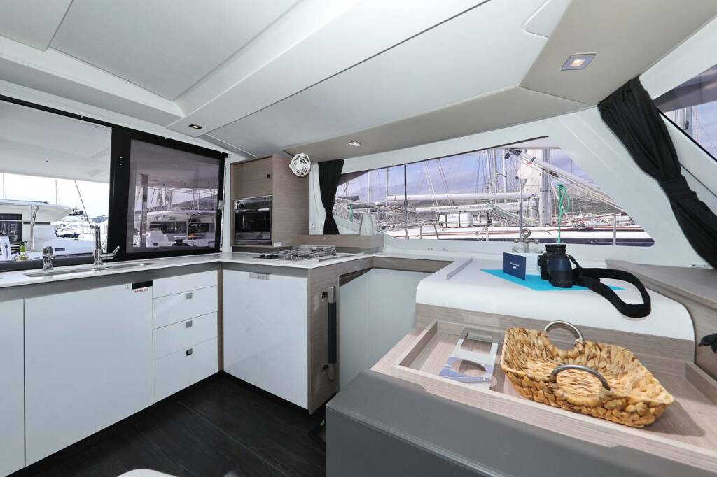 Katamaran Fountaine Pajot Isla 40 Chilli