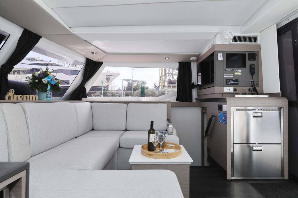Katamaran Fountaine Pajot Isla 40 Chilli