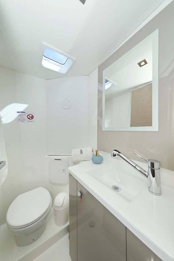 Katamaran Fountaine Pajot Isla 40 Chilli