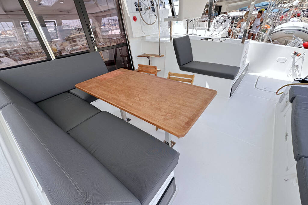 Katamaran Fountaine Pajot Isla 40 Laja