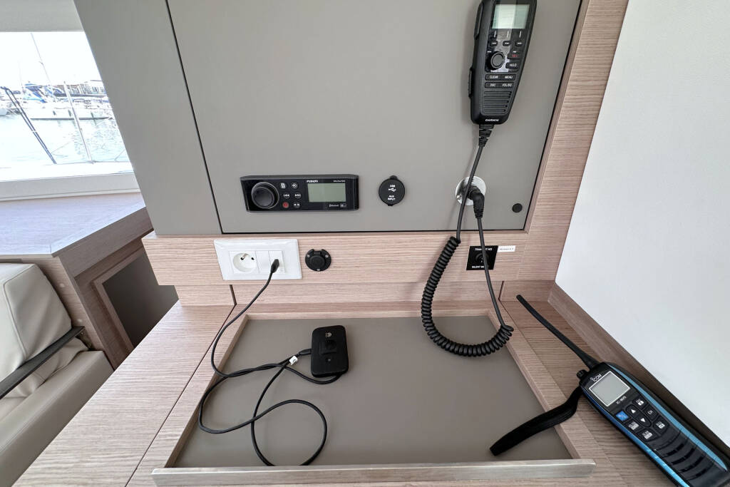 Katamaran Fountaine Pajot Isla 40 Laja