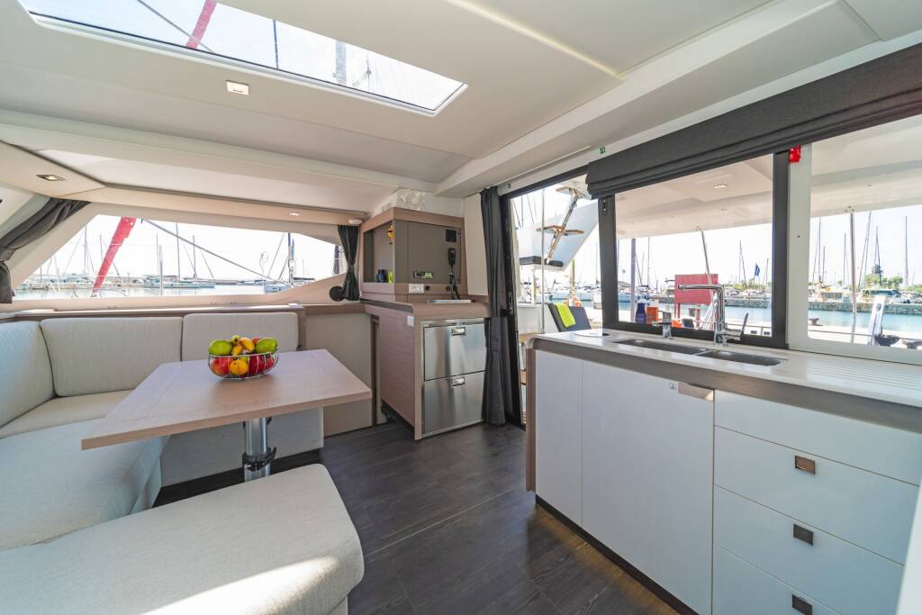 Katamaran Fountaine Pajot Isla 40 Aifos