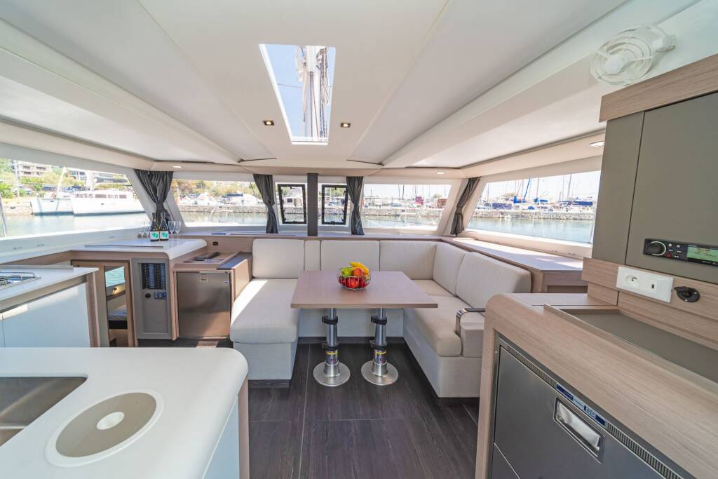 Katamaran Fountaine Pajot Isla 40 Aifos