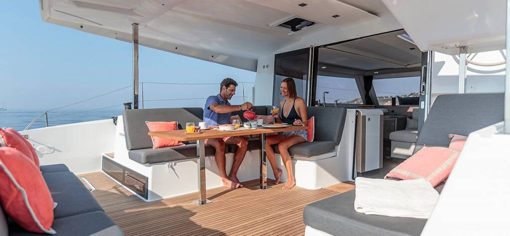 Catamaran Fountaine Pajot Isla 40 Almiriki
