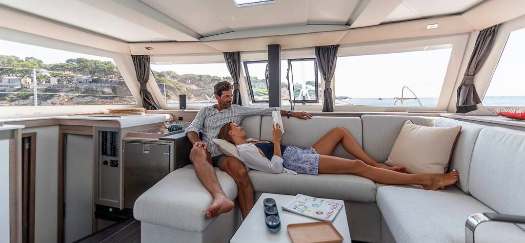 Catamaran Fountaine Pajot Isla 40 Almiriki