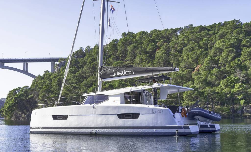 Katamaran Fountaine Pajot Isla 40 First Step