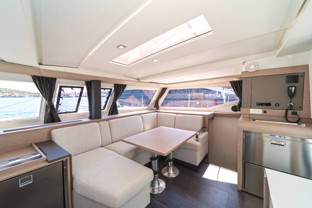 Katamaran Fountaine Pajot Isla 40 First Step