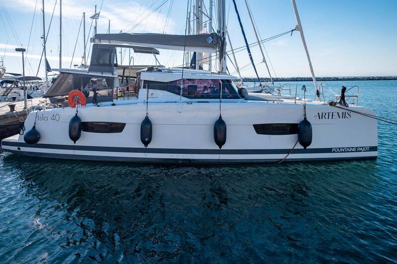 Katamaran Fountaine Pajot Isla 40 Artemis