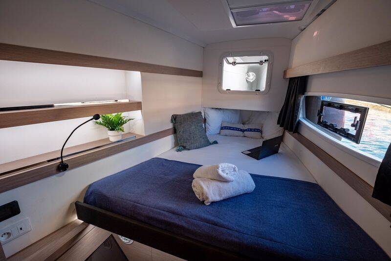 Katamaran Fountaine Pajot Isla 40 Artemis
