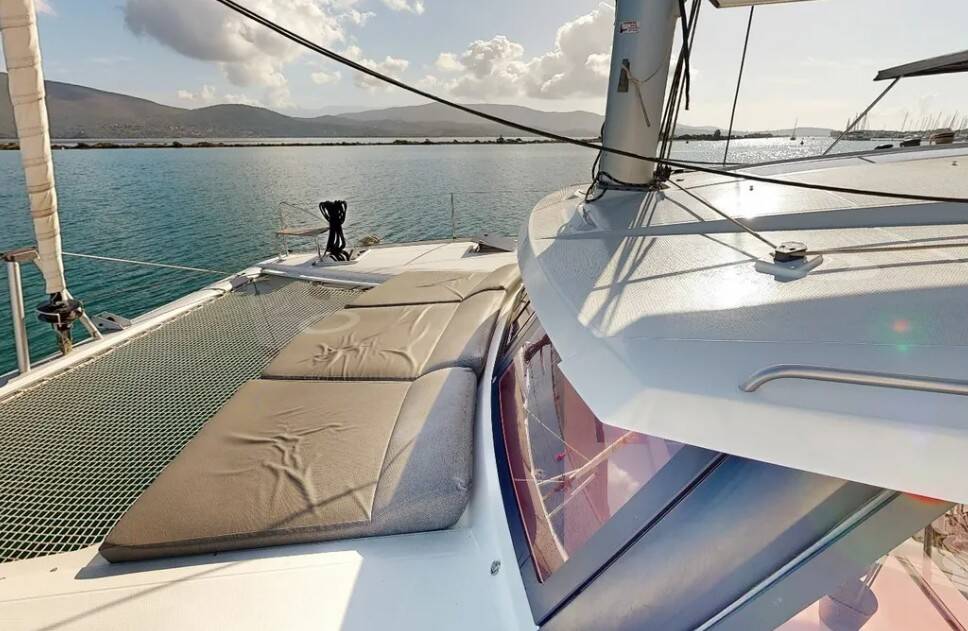 Catamaran Fountaine Pajot Isla 40 Blue Serenity