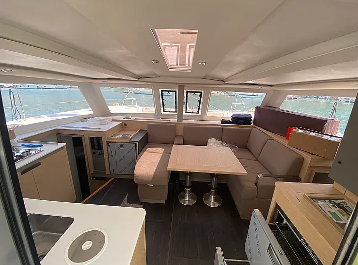 Katamaran Fountaine Pajot Isla 40 Elia