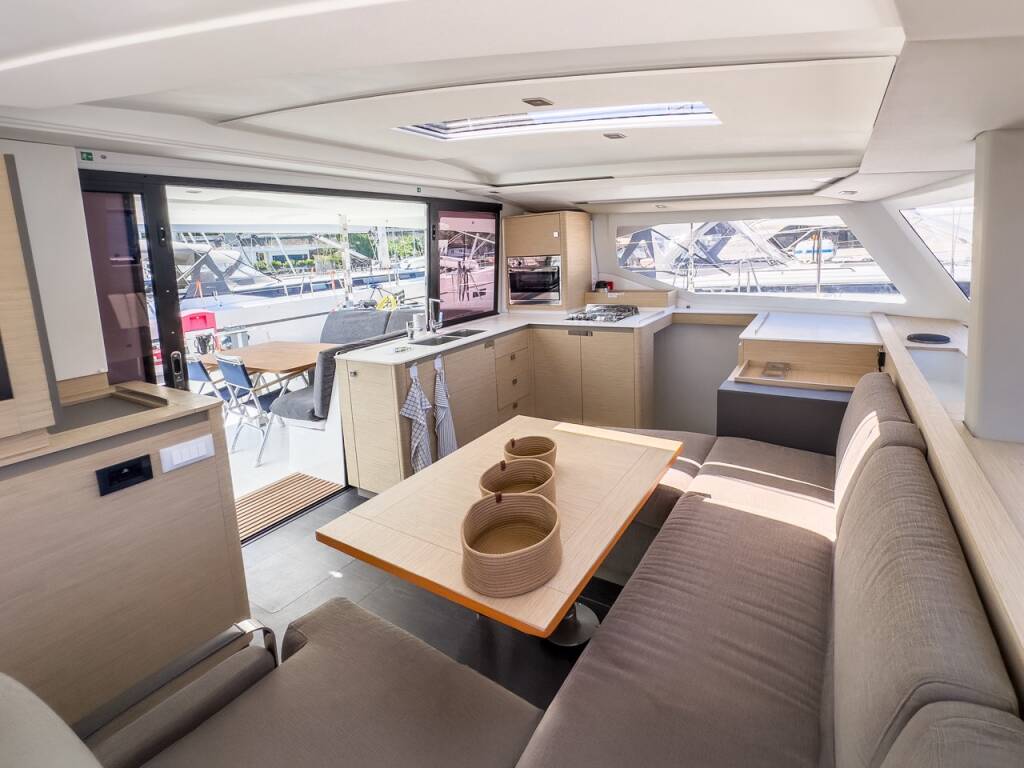 Catamaran Fountaine Pajot Isla 40 Portofino