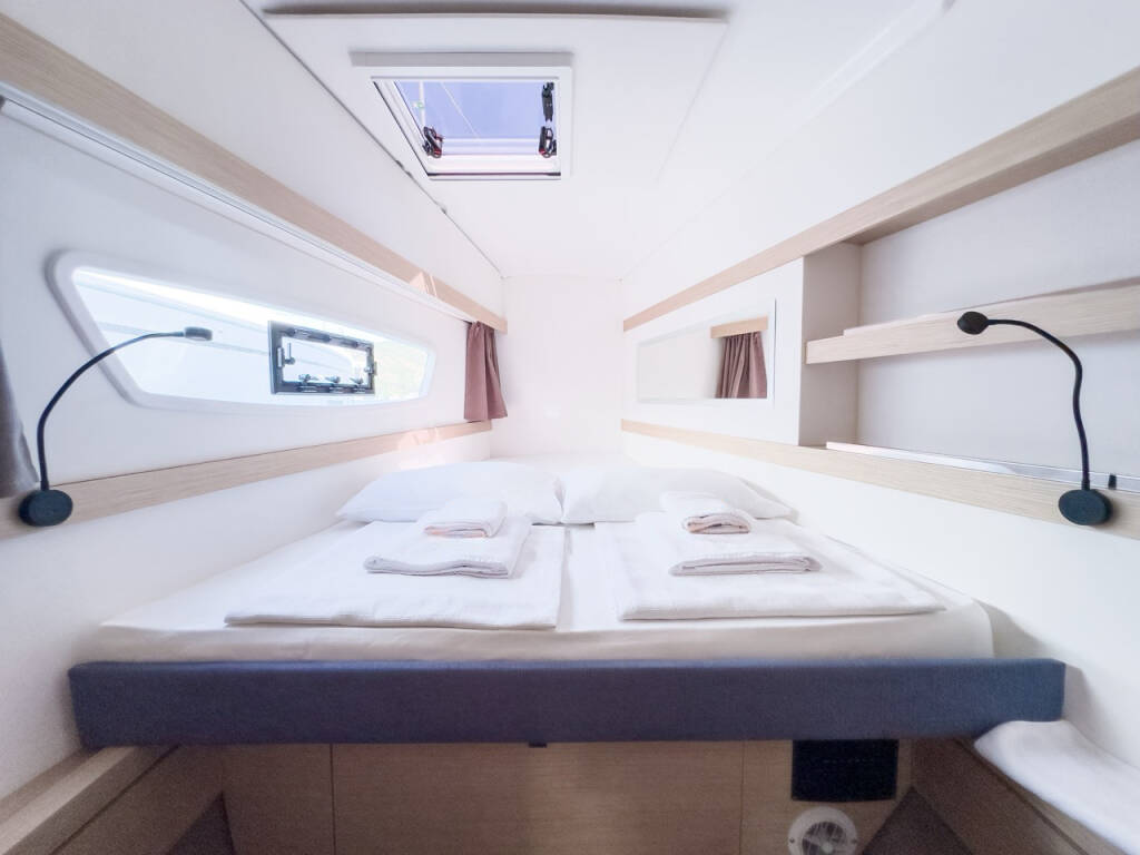 Catamaran Fountaine Pajot Isla 40 Portofino