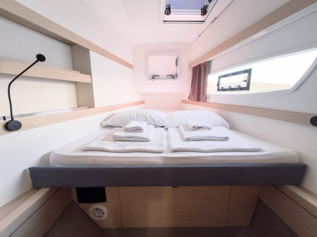 Catamaran Fountaine Pajot Isla 40 Portofino