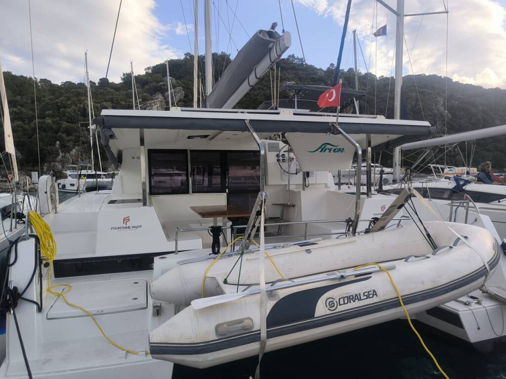 Katamaran Fountaine Pajot Isla 40 Arven
