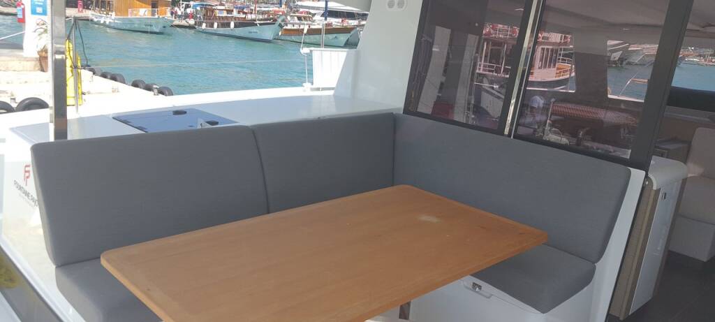 Katamaran Fountaine Pajot Isla 40 Arven