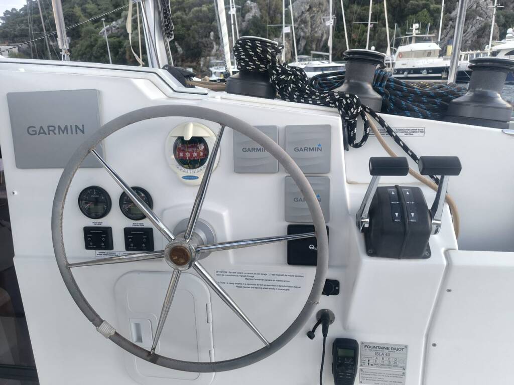 Katamaran Fountaine Pajot Isla 40 Arven
