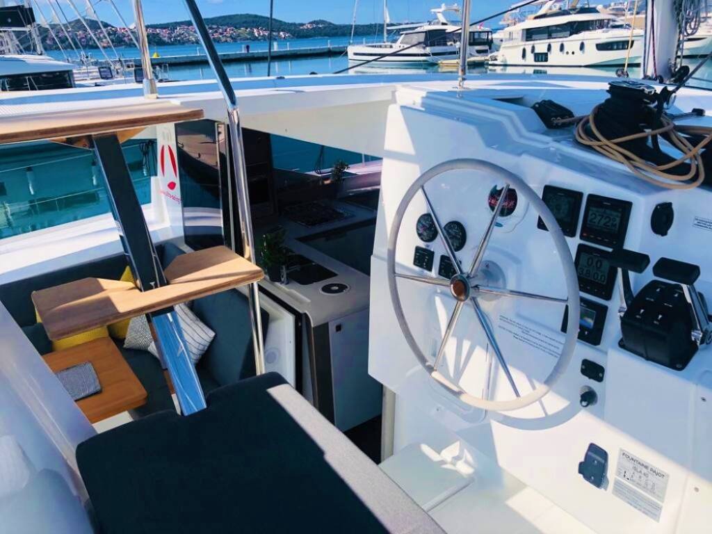 Katamaran Fountaine Pajot Isla 40 Sailor Venus