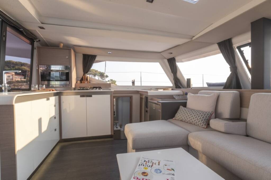 Katamaran Fountaine Pajot Isla 40 Sailor Venus