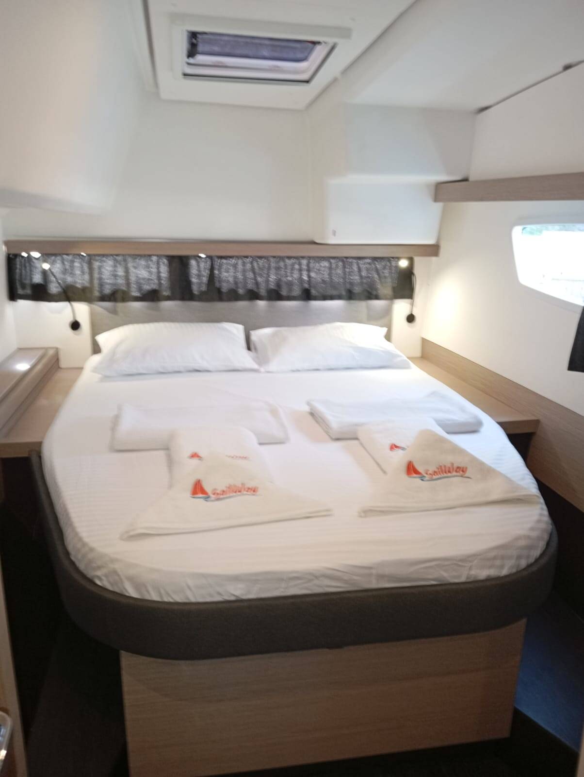 Katamaran Fountaine Pajot Isla 40 Gazi