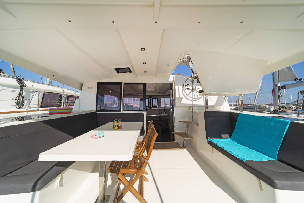 Katamaran Fountaine Pajot Lucia 40 Fortuna