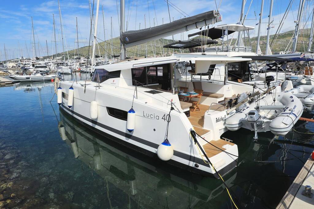 Katamaran Fountaine Pajot Lucia 40 Felicitas II