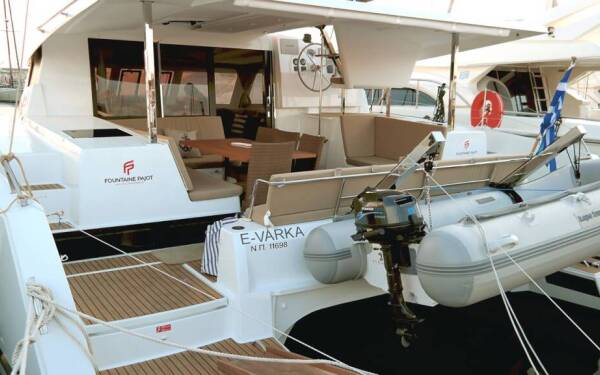 Fountaine Pajot Lucia 40 E-Varka Paros