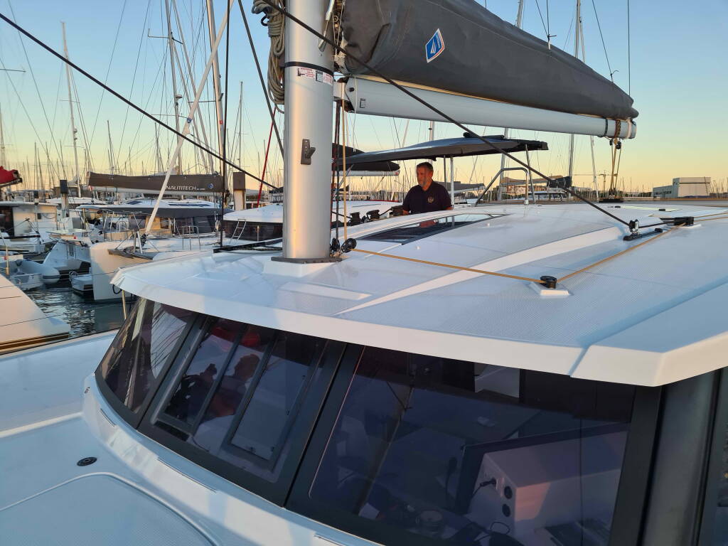 Catamaran Fountaine Pajot Lucia 40 ECONOMY