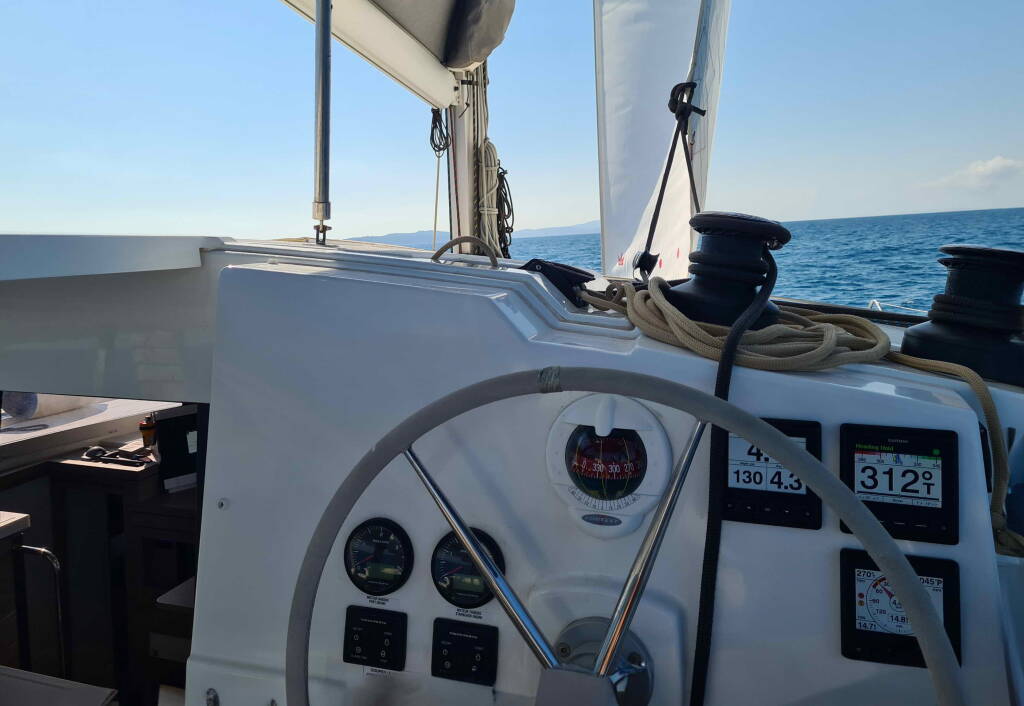 Catamaran Fountaine Pajot Lucia 40 ECONOMY