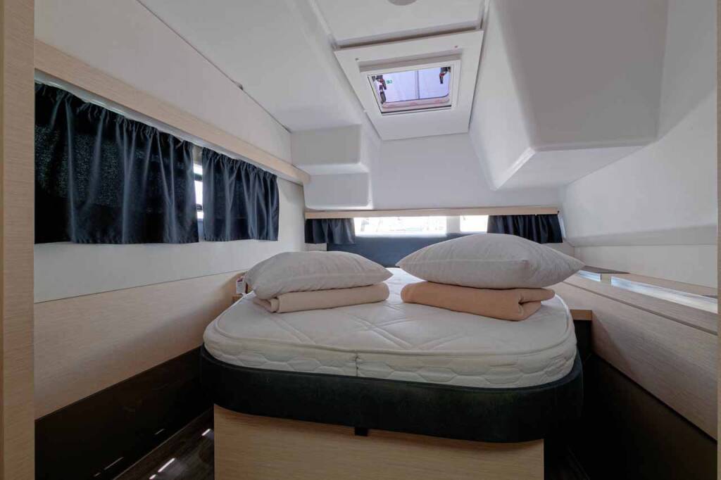 Katamaran Fountaine Pajot Lucia 40 Servus