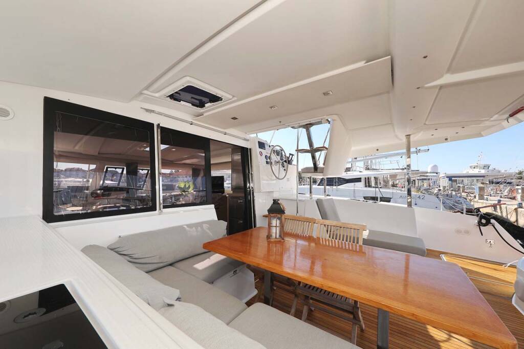 Katamaran Fountaine Pajot Lucia 40 Tu Tamo 2